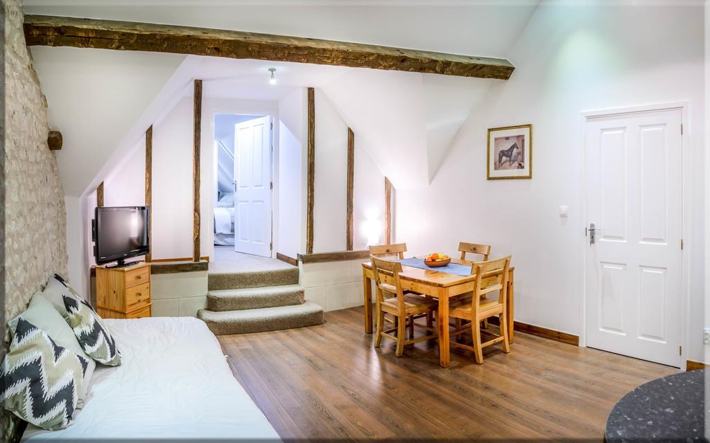 Gites Arches De Muschamp Cussay Ngoại thất bức ảnh